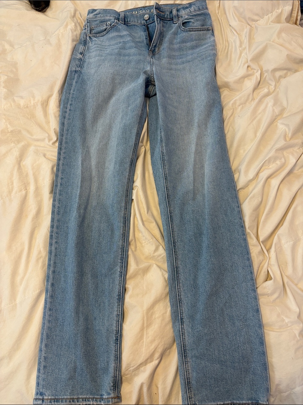 American Eagle Outfitters Women's Straight Leg Jeans - Light Blue Wash